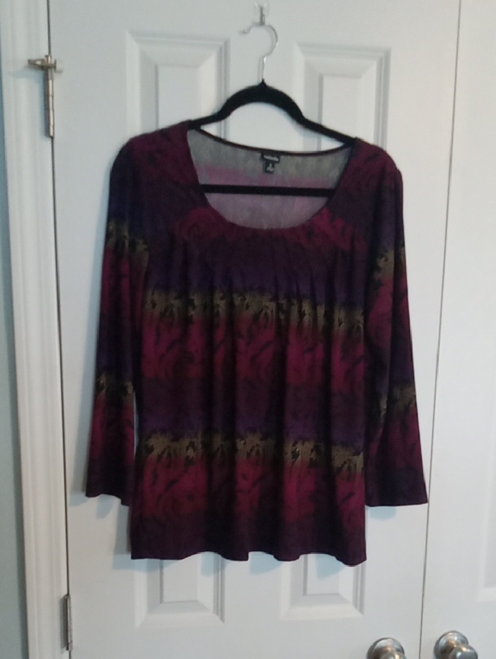 Rafaella Long Sleeve Scoop Neck Ombre Top in Plum, Purple and Olive